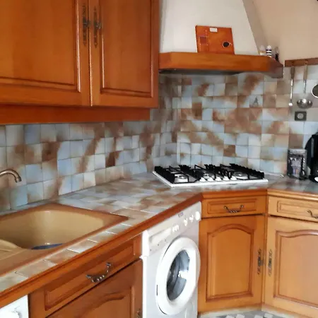 Maison Familiale A Ares- Bassin D'arcachon - A Pied *