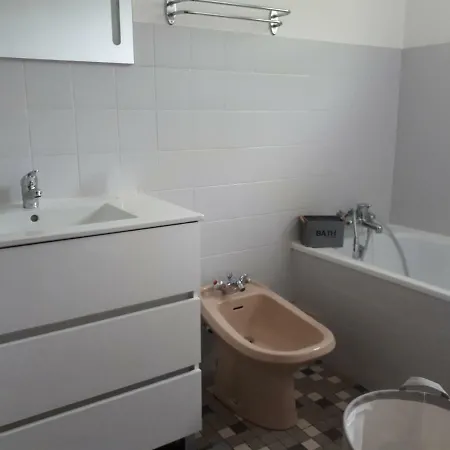 Holiday home Maison Familiale A Ares- Bassin D'arcachon - A Pied *